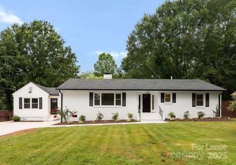 Photo of 1121 S Edgemont Avenue, Gastonia, NC 28054 (MLS # 4314504)