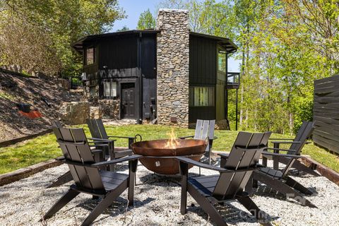 Photo of 1 Patton Circle, Asheville, NC 28804 (MLS # 4375431)