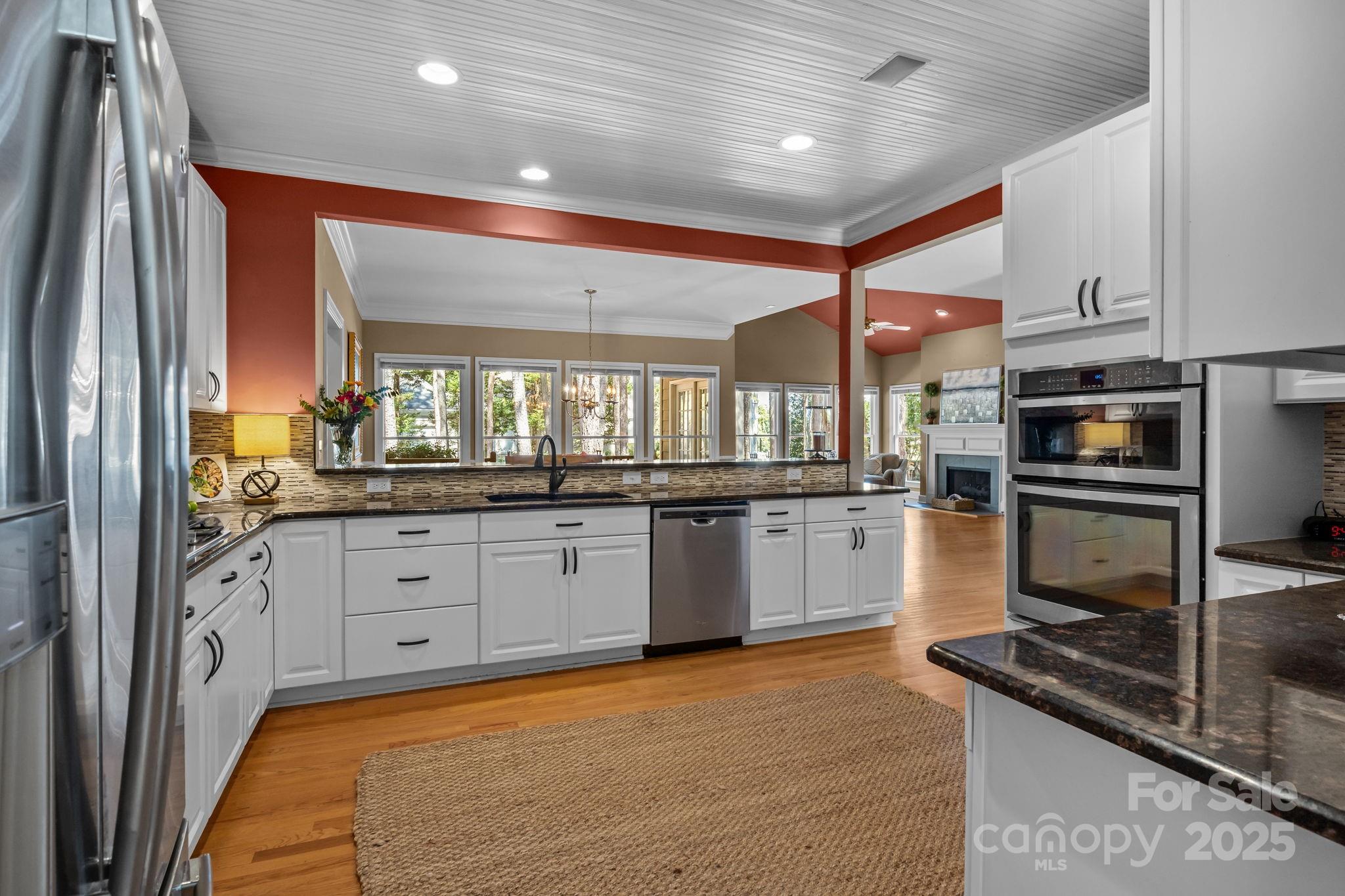 The Peninsula - Residential