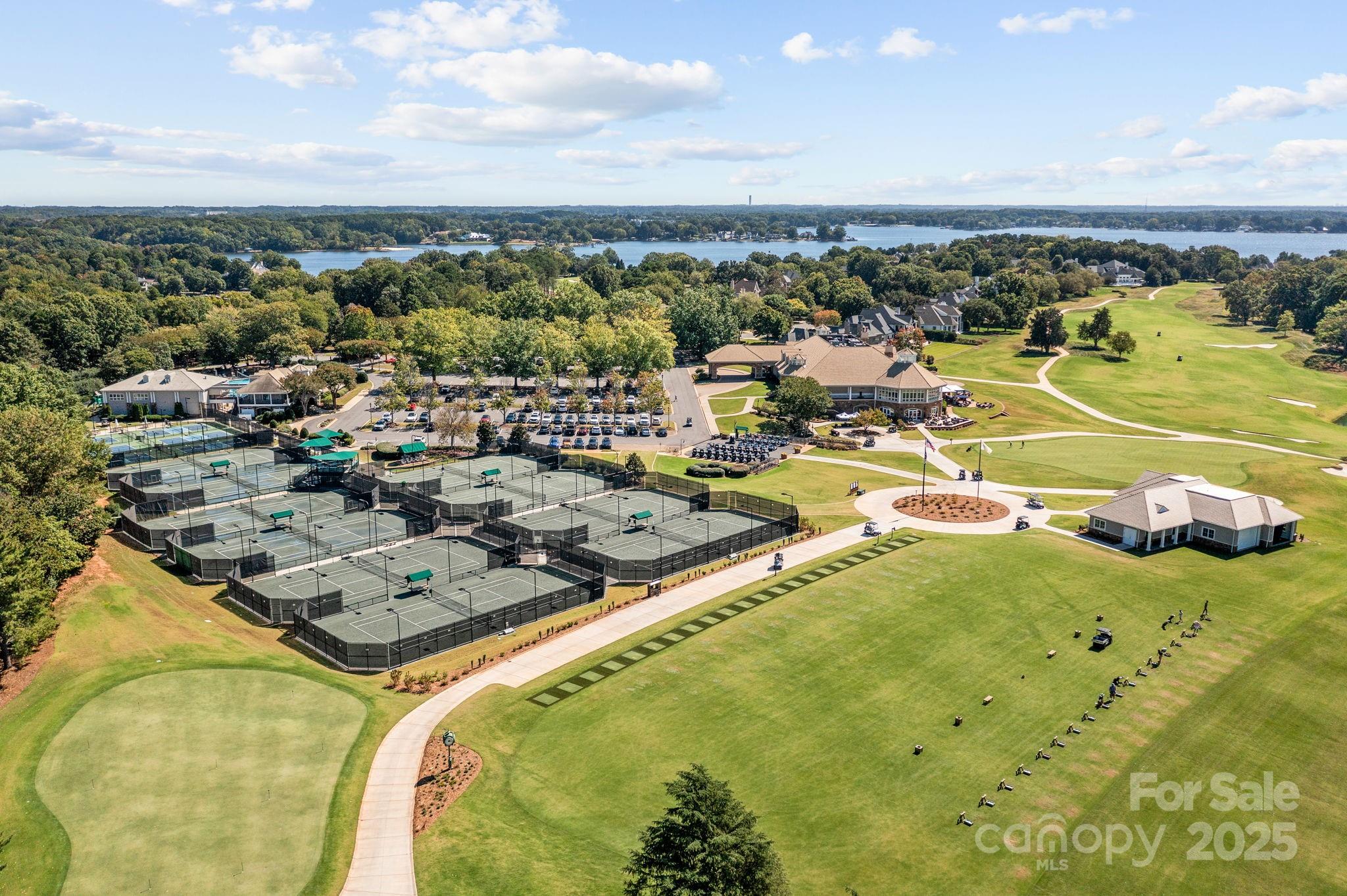 The Peninsula - Residential