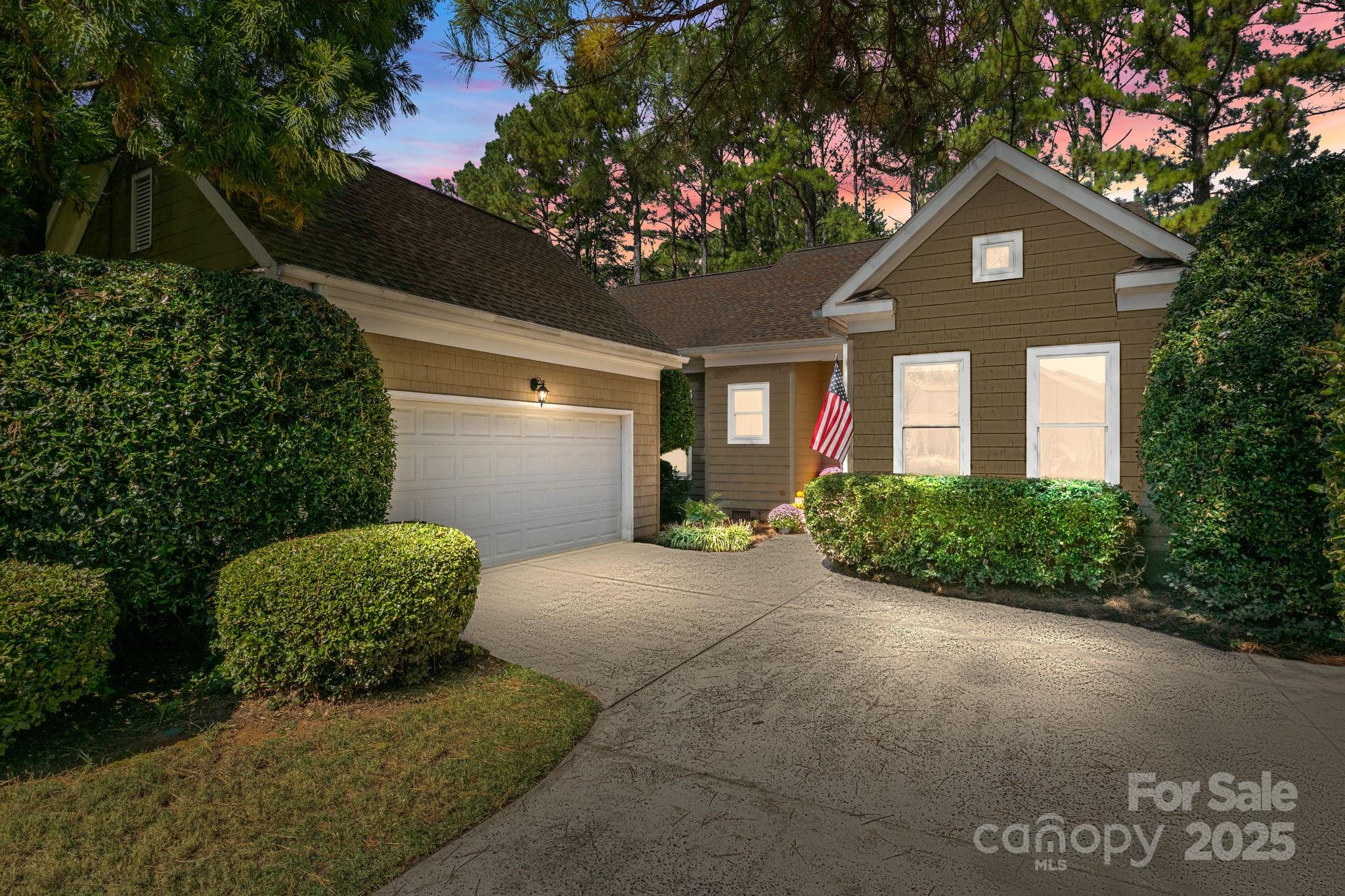 The Peninsula - Residential