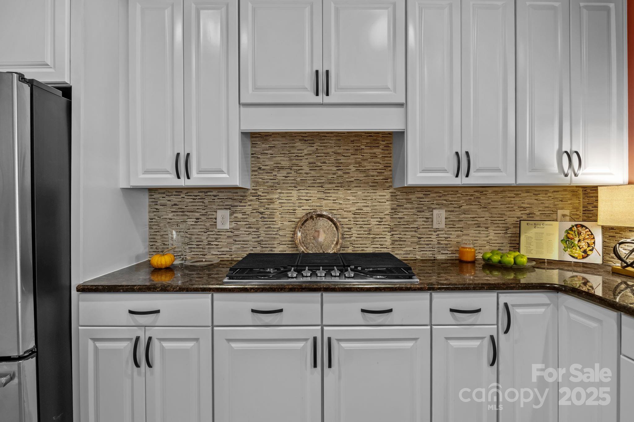 The Peninsula - Residential