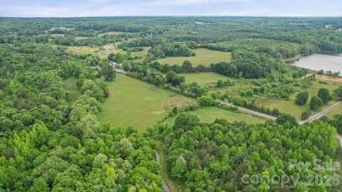 1207 Ramseur Road Bessemer City NC 28016