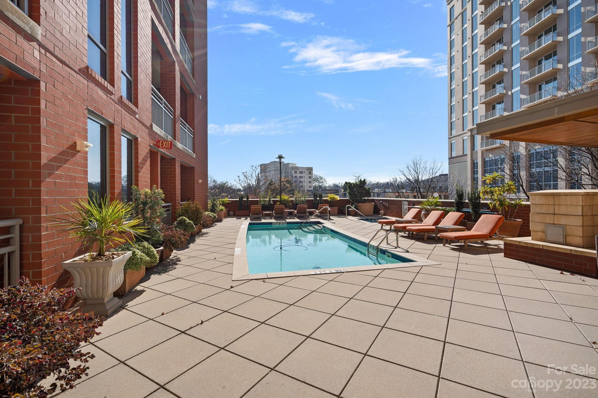 Royal Court - Residential