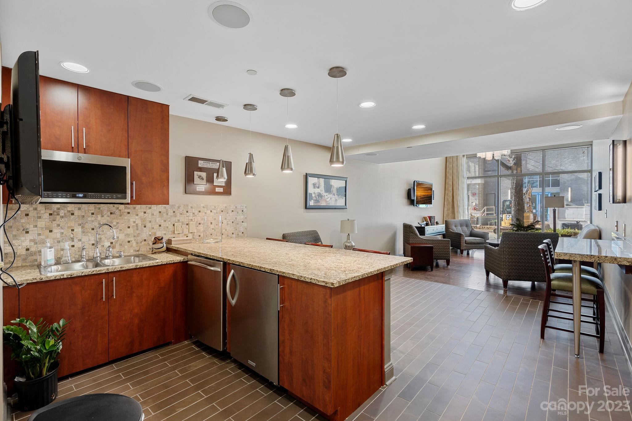 Royal Court - Residential