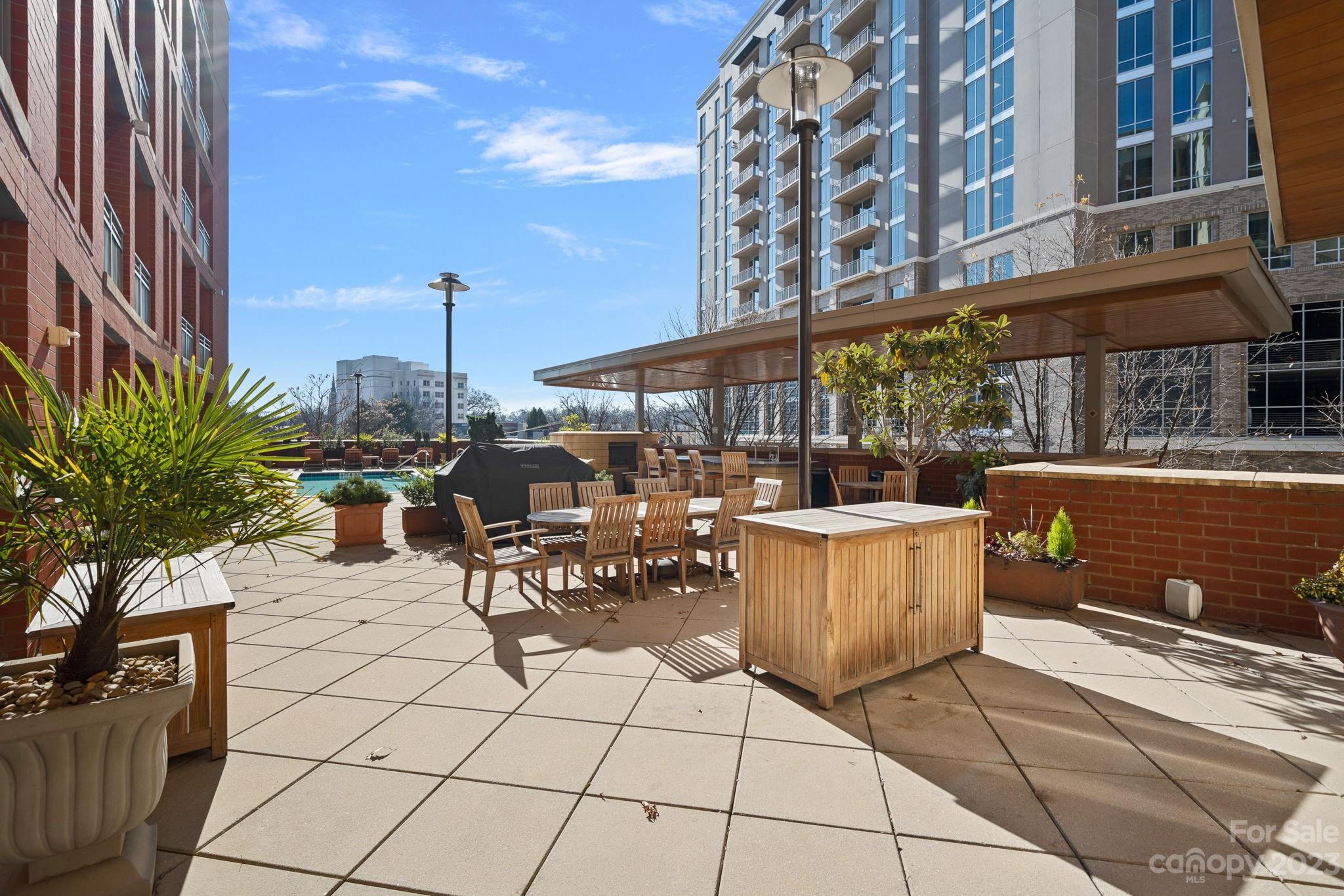 Royal Court - Residential