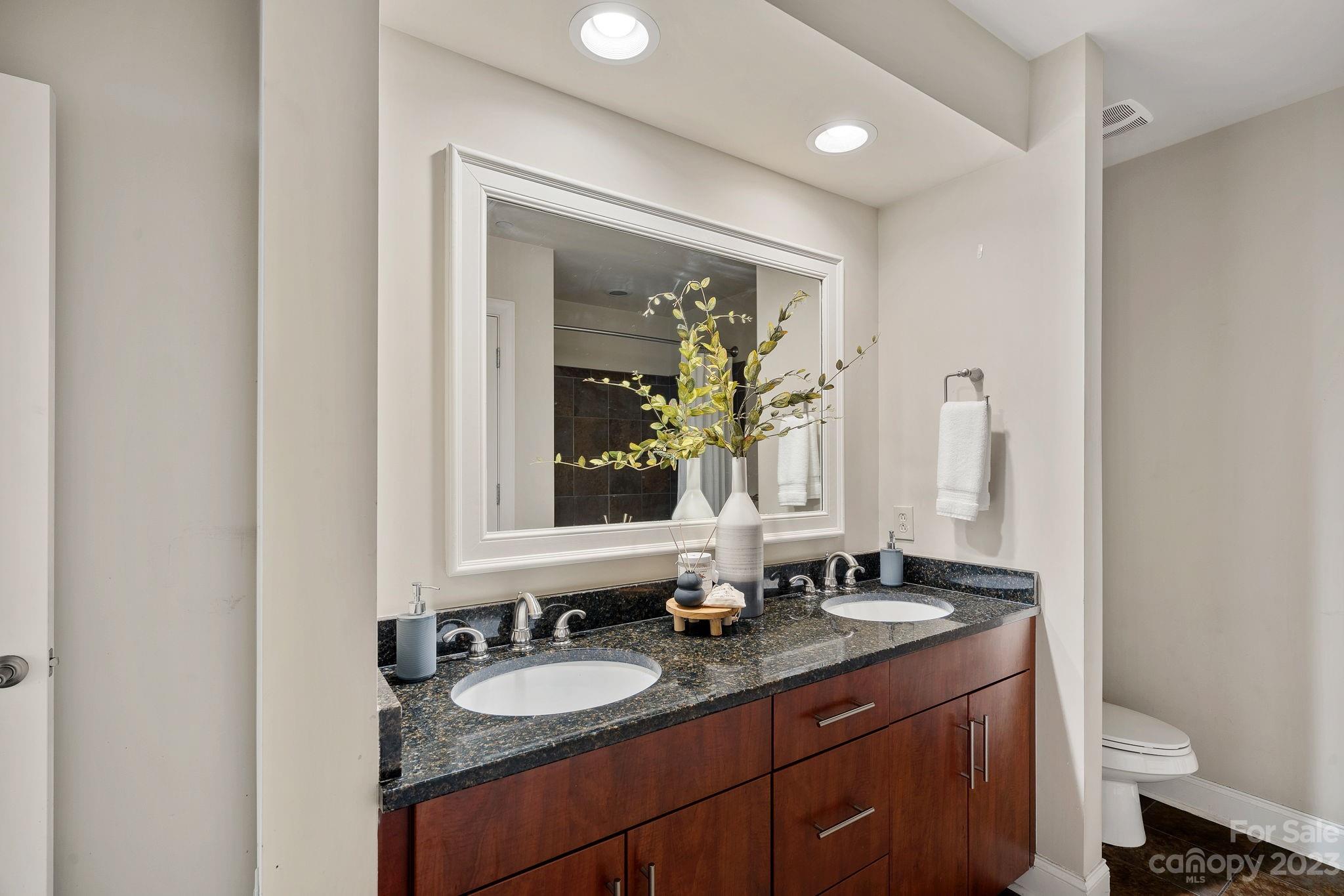 Royal Court - Residential