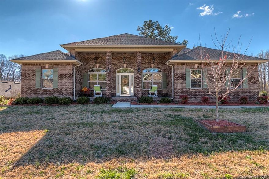 Wow!  Full brick ranch built by Adams homes boasts quality throughout.  Features include 4 Bedrooms that all fit king size beds, a split bedroom plan, formal living/office, formal Dining Rm, Great Rm w/Cathedral Ceiling & gas FP, a well-equipped kitchen with granite counters, tile backsplash, wood floors, 42" cabinets, breakfast bar, dining area, and all stainless appliances included.   Set on over 1/3 acre next to a neighborhood park.  Buyer/Agent to verify all pertinent info.