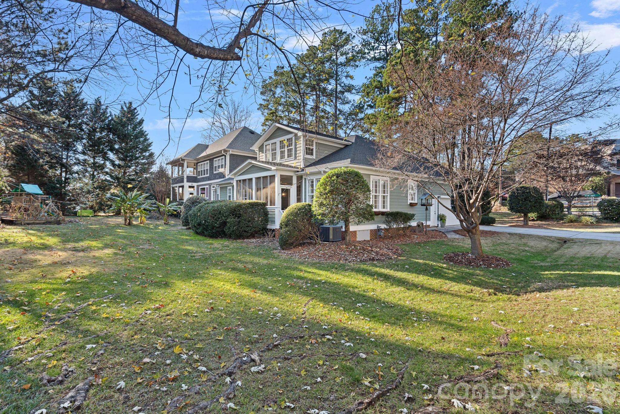 Island Forest - Residential