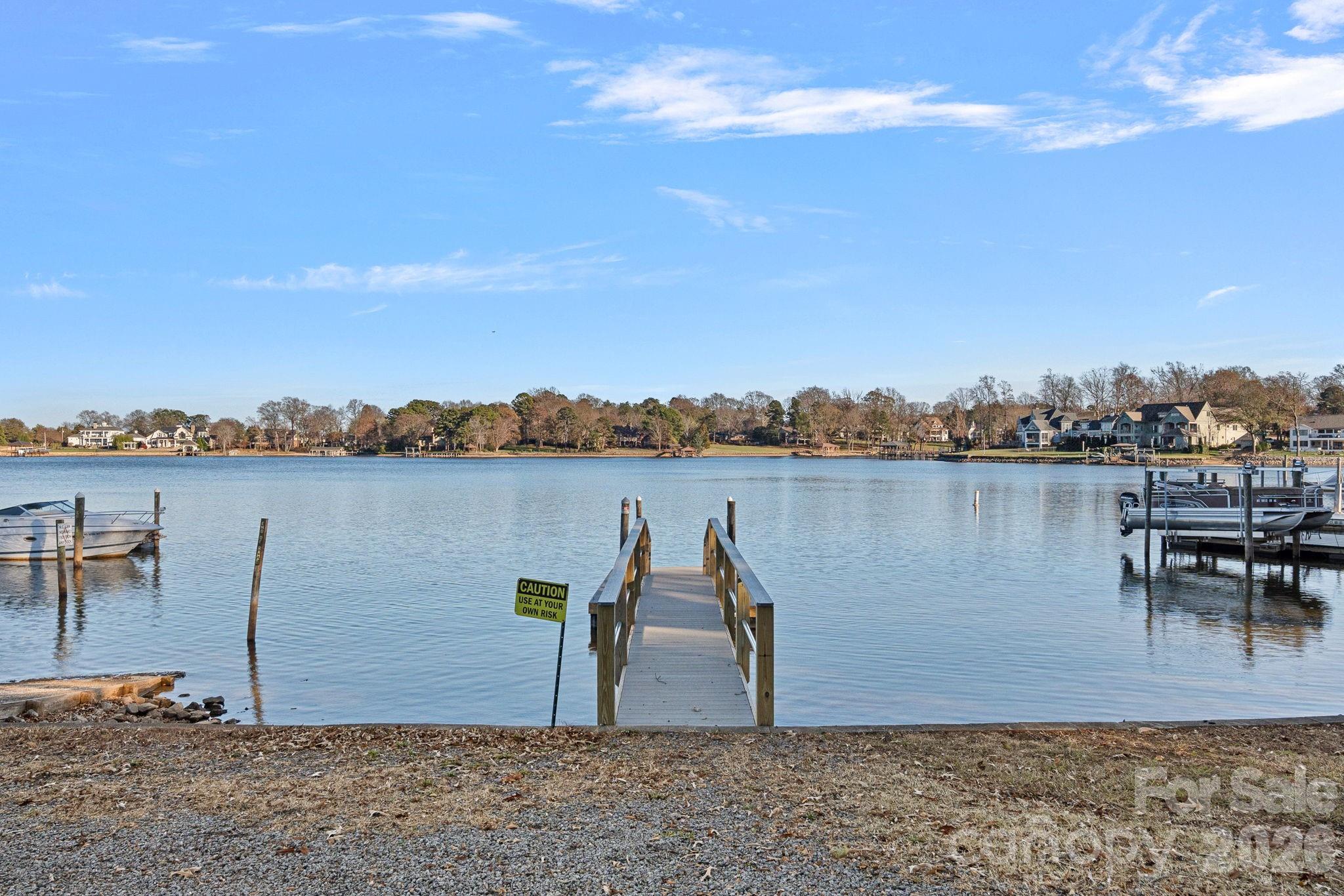 Island Forest - Residential