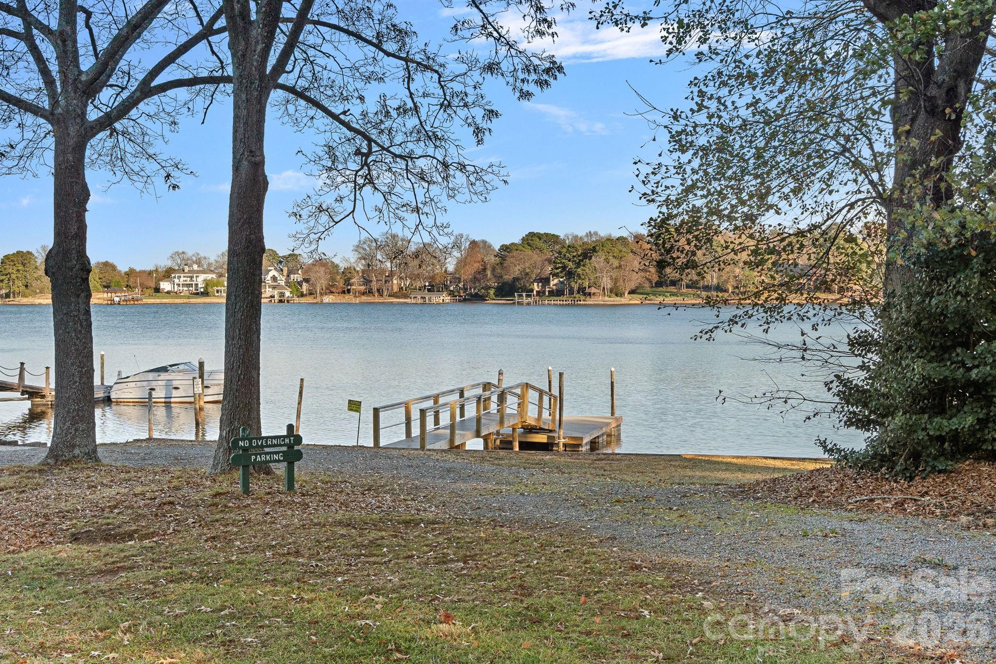 Island Forest - Residential