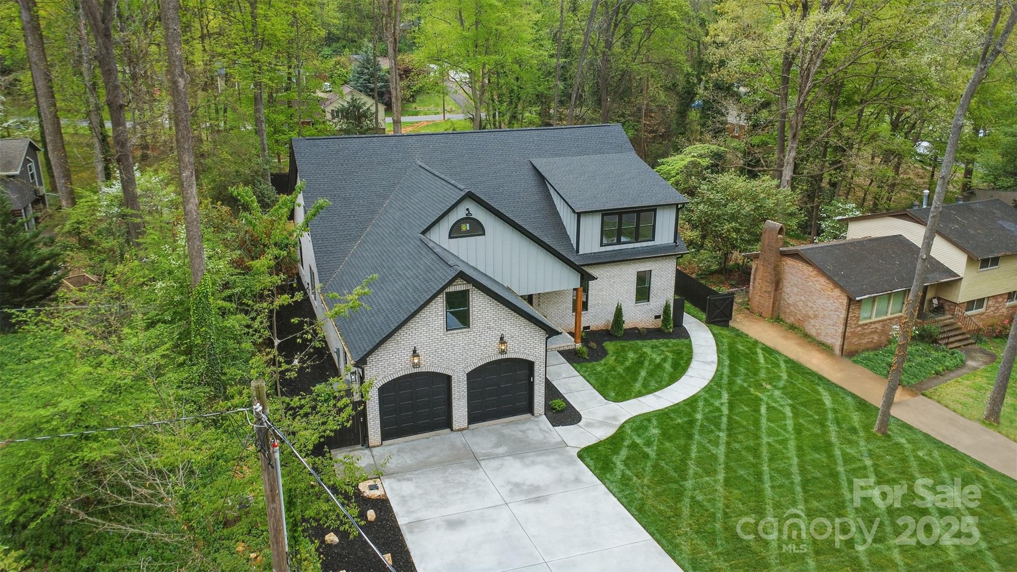 3038 Northampton Drive