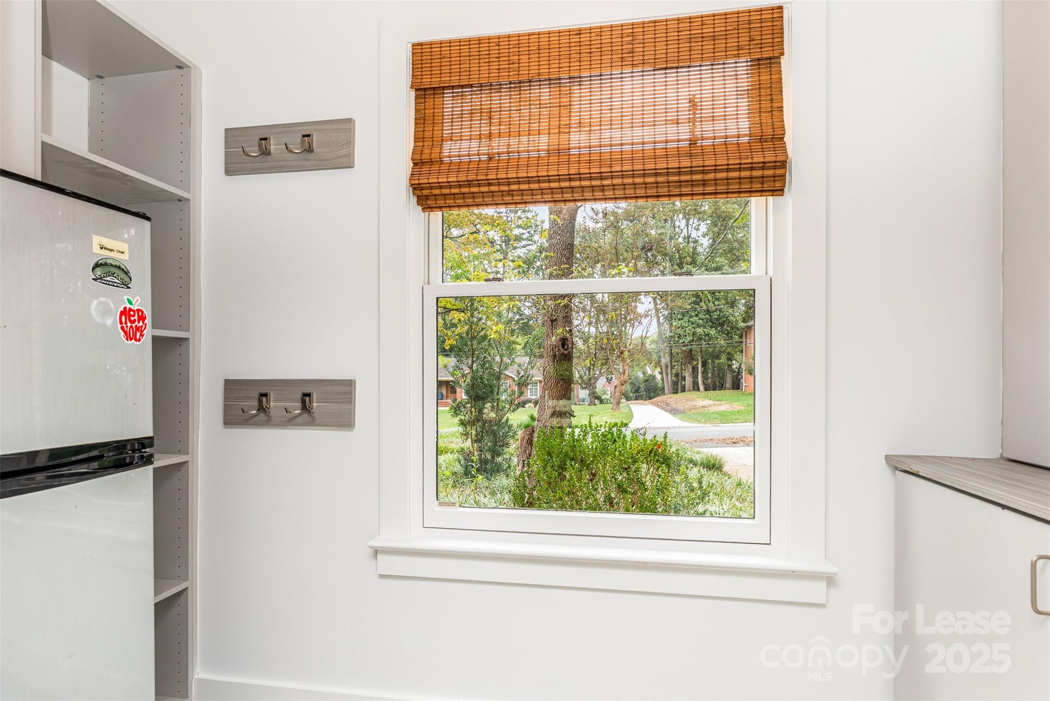 Charlotte, North Carolina 28226, United States, 4 Bedrooms Bedrooms, ,2 BathroomsBathrooms,Residential,Active,220008