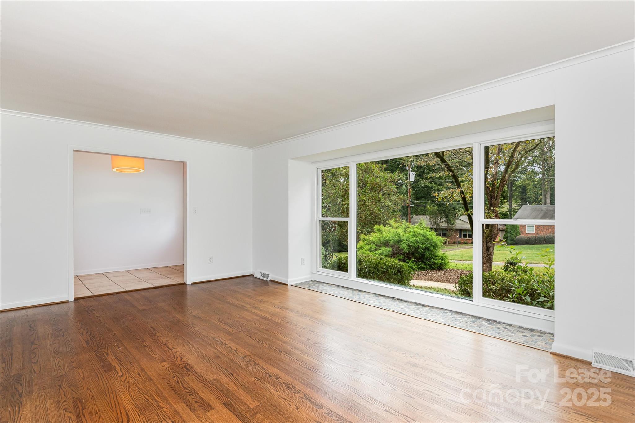 Charlotte, North Carolina 28226, United States, 4 Bedrooms Bedrooms, ,2 BathroomsBathrooms,Residential,Active,220008