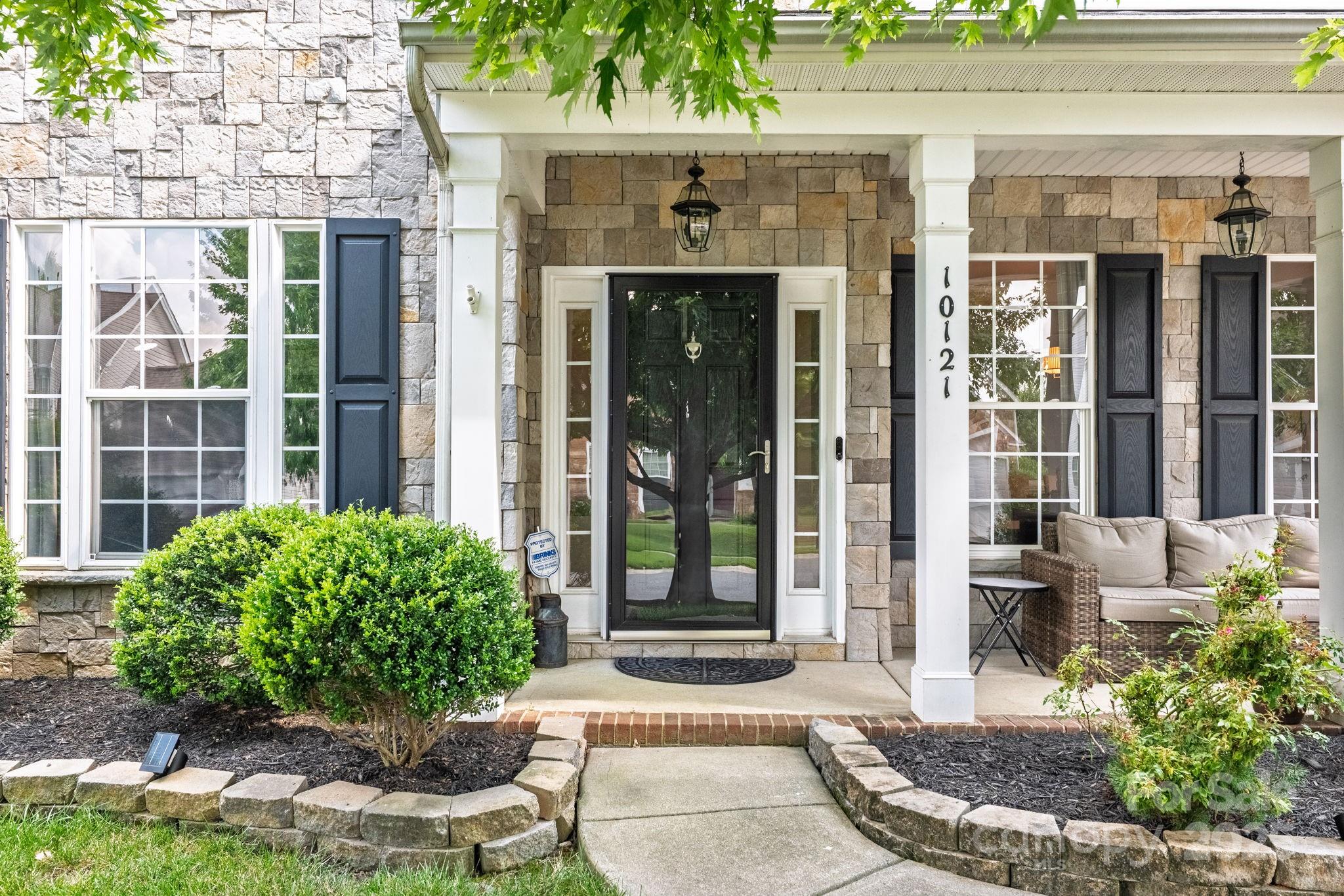 10121 Halkirk Manor Lane