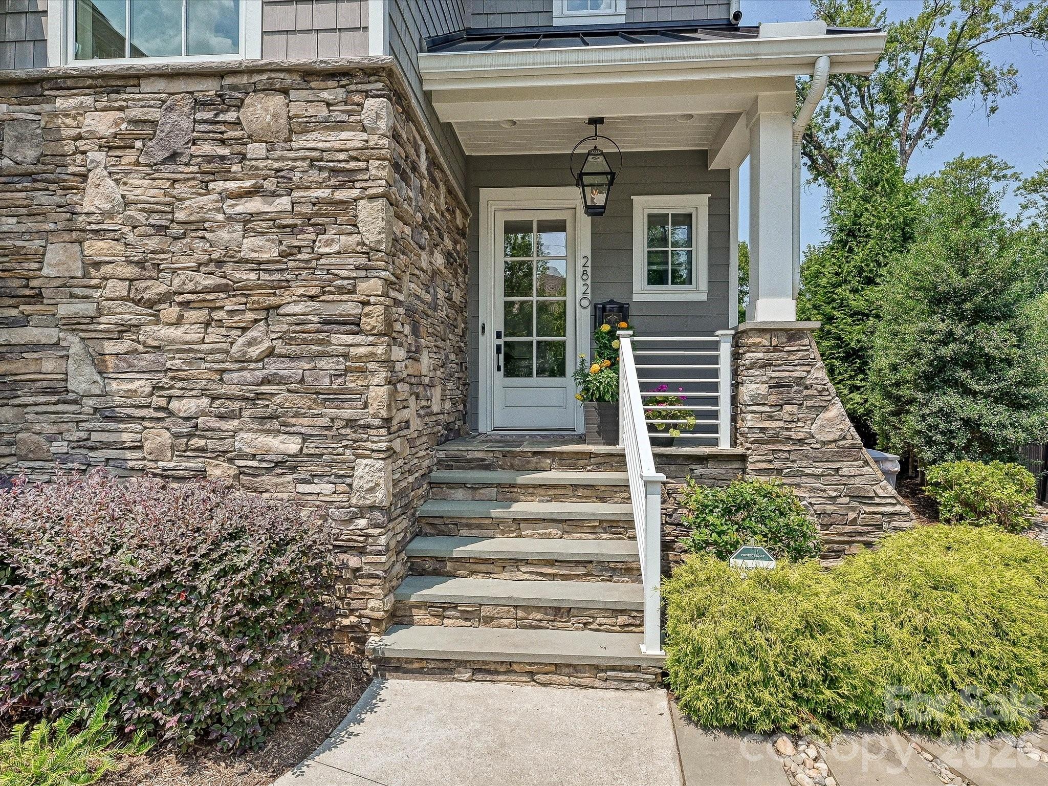 2820 Irby Drive