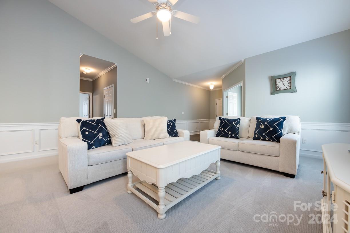 Lake Ridge - Residential