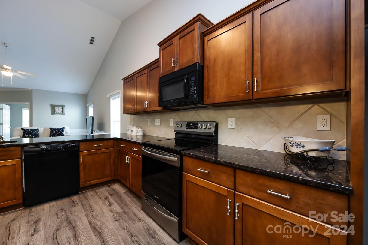 Lake Ridge - Residential