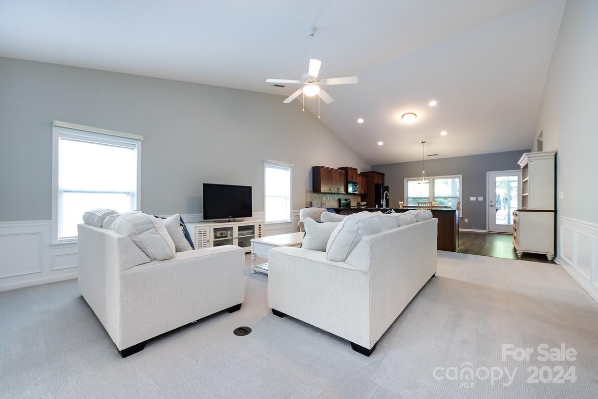 Lake Ridge - Residential