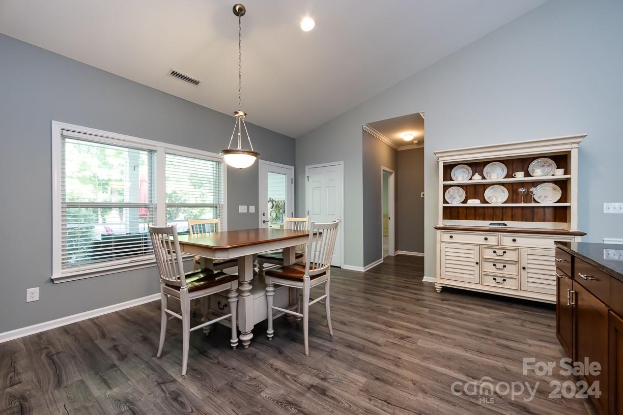 Lake Ridge - Residential