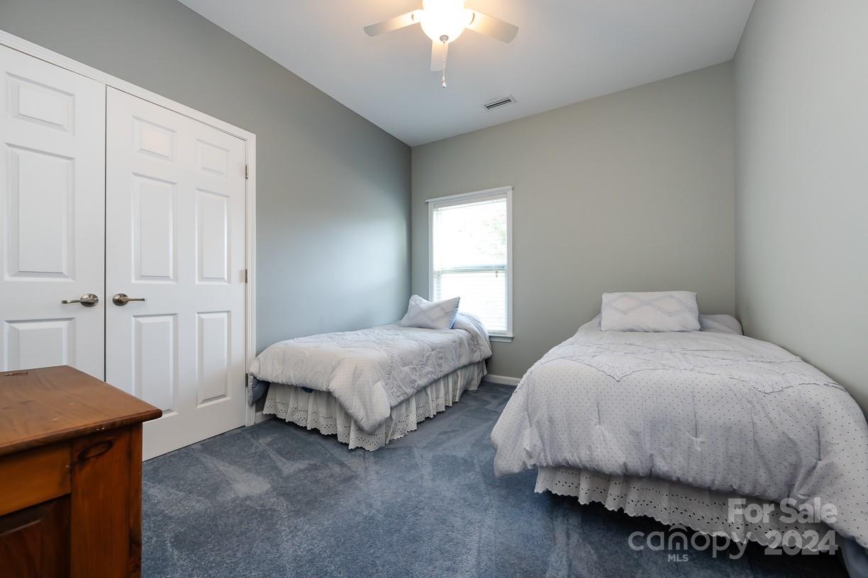 Lake Ridge - Residential