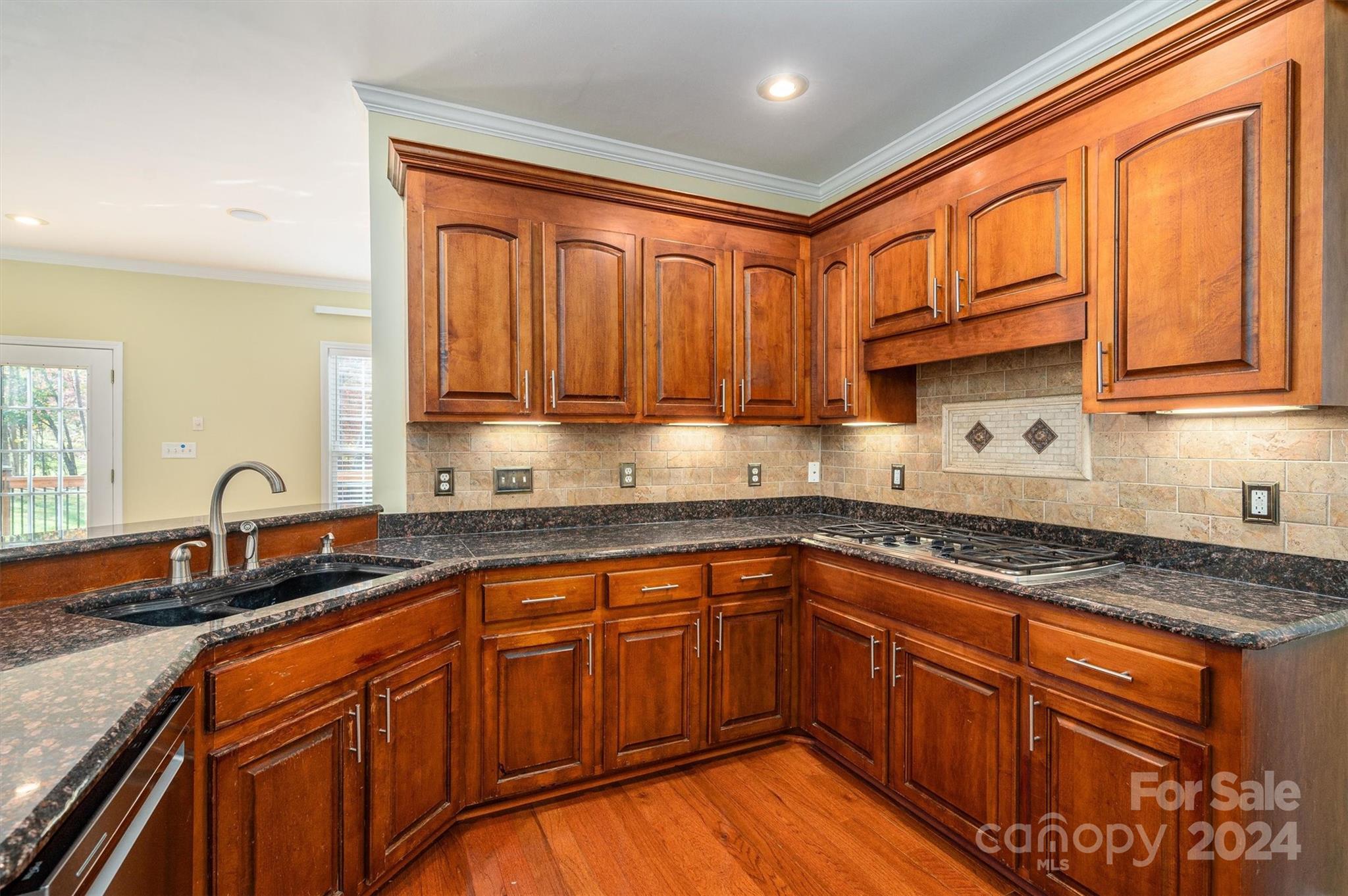 Lauren Woods - Residential