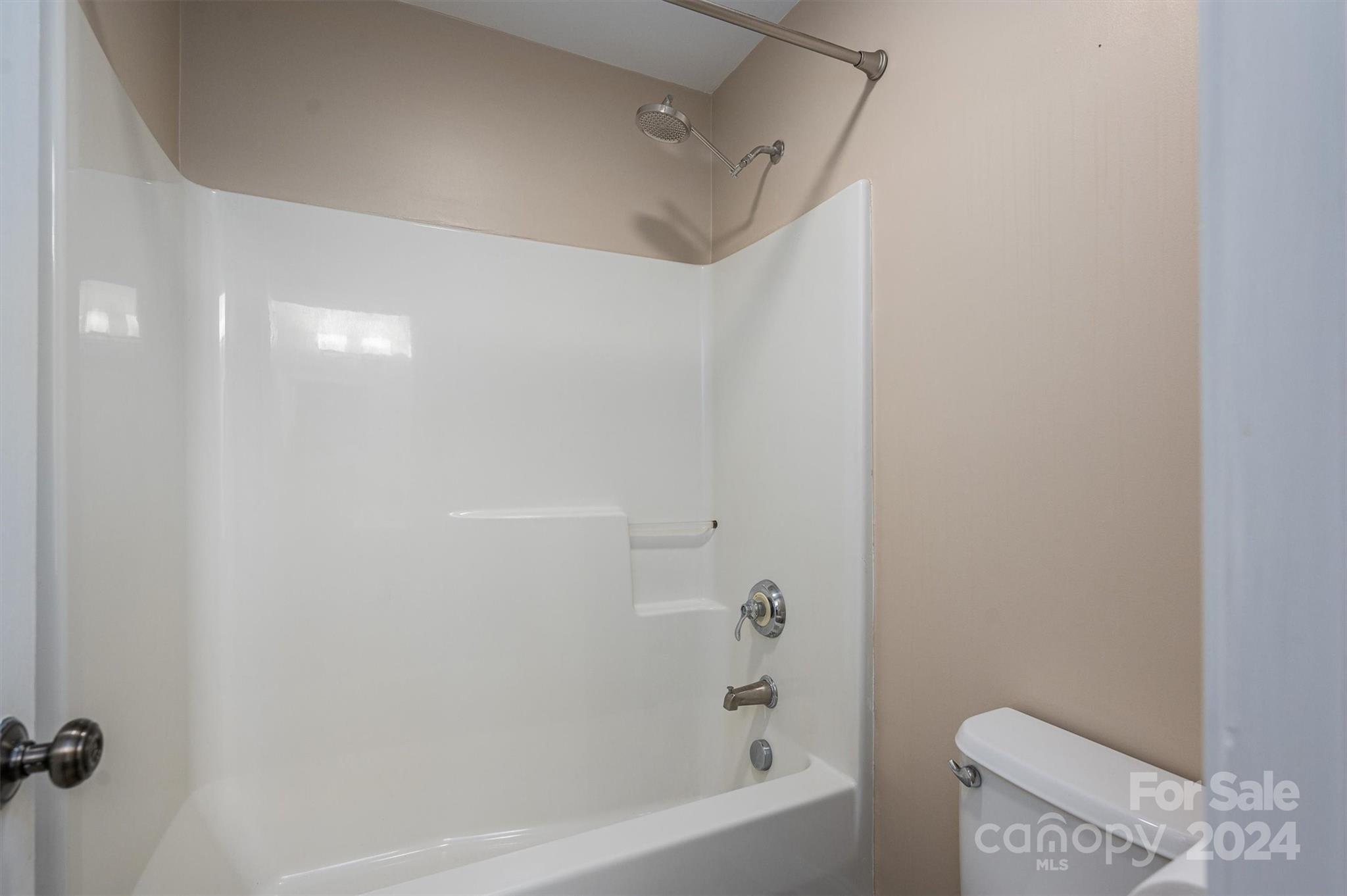 Lauren Woods - Residential