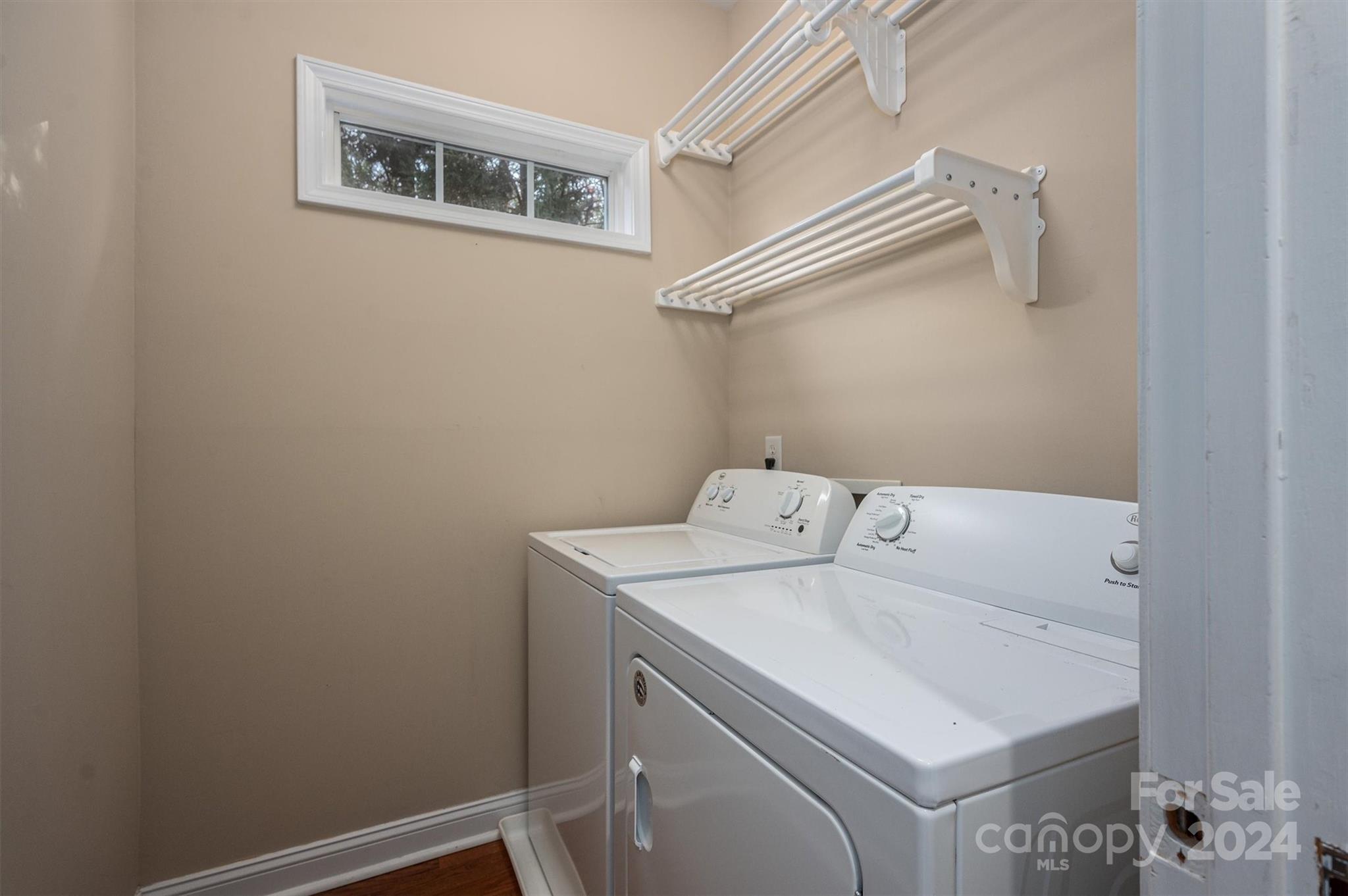 Lauren Woods - Residential