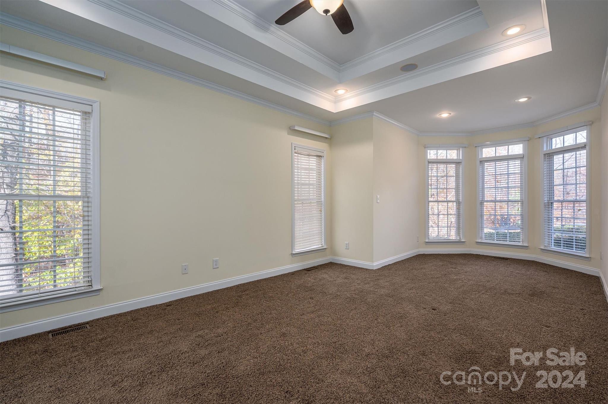 Lauren Woods - Residential