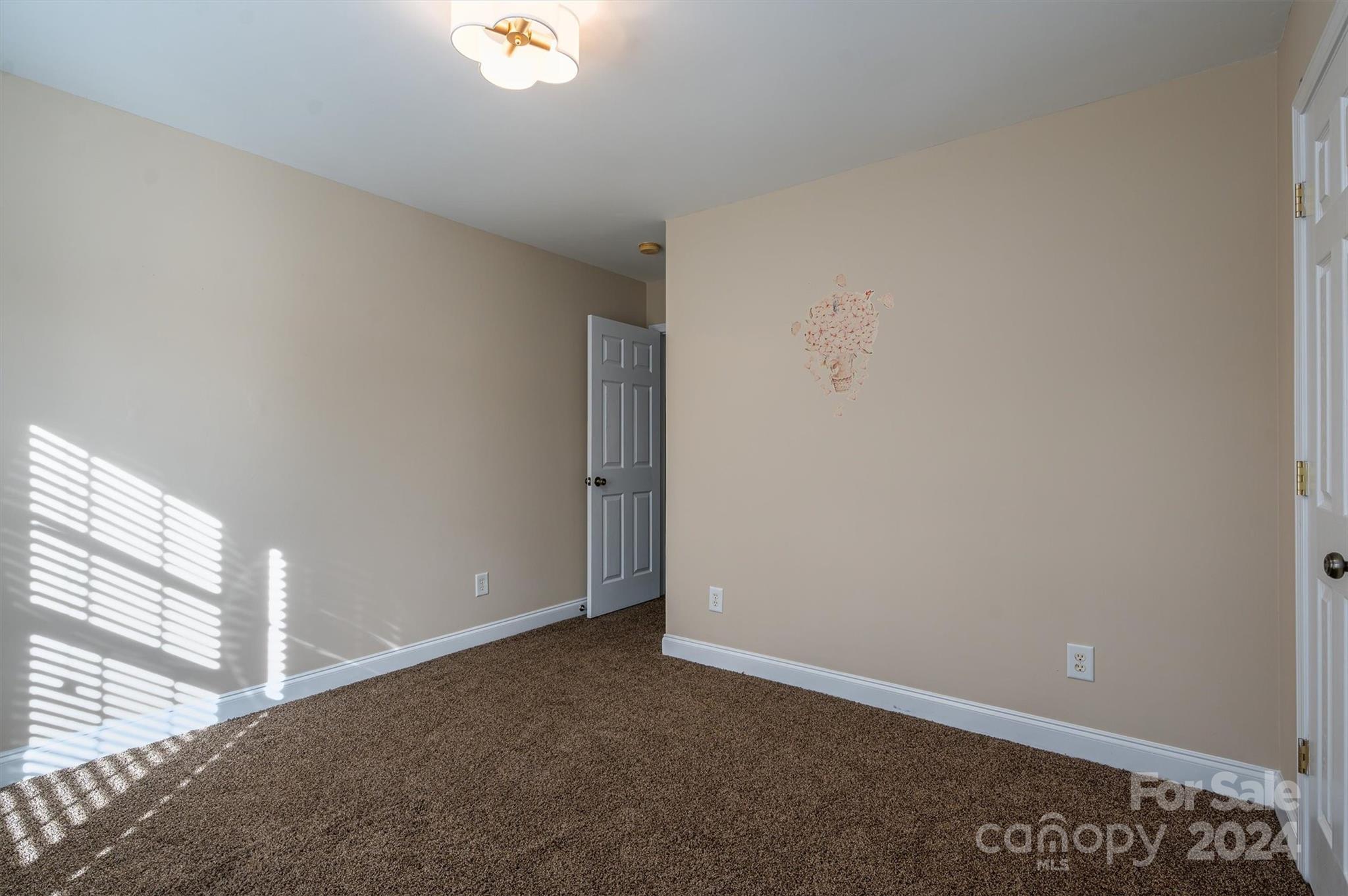 Lauren Woods - Residential