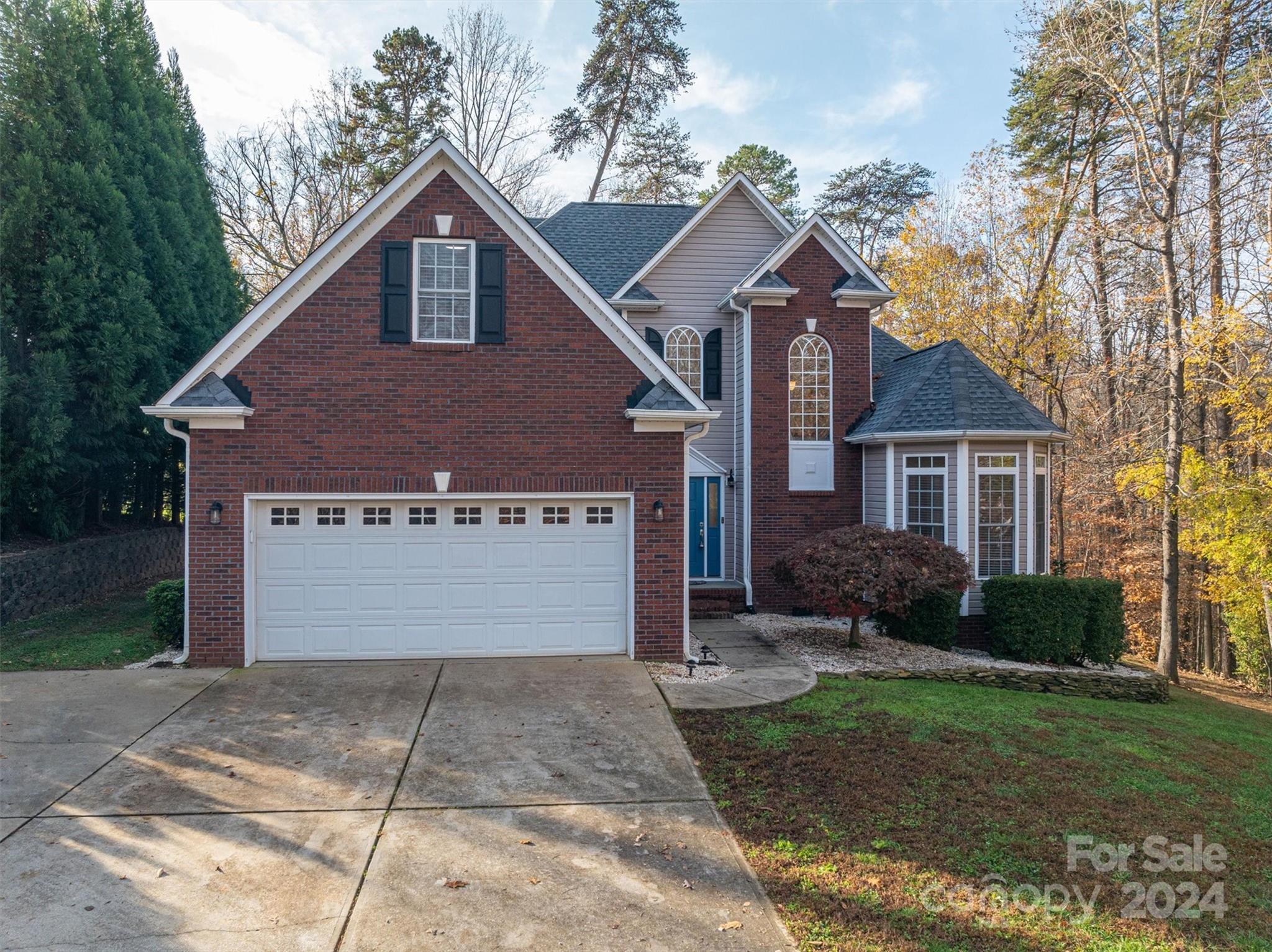 Lauren Woods - Residential