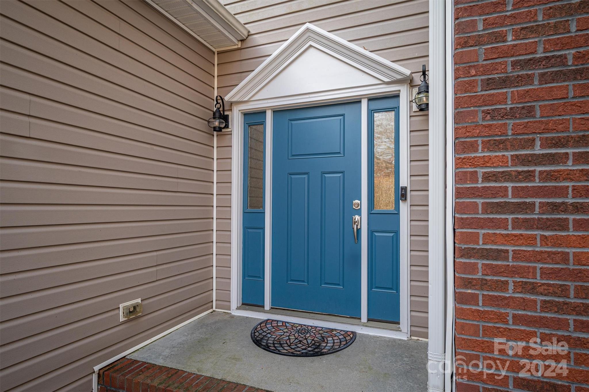 Lauren Woods - Residential