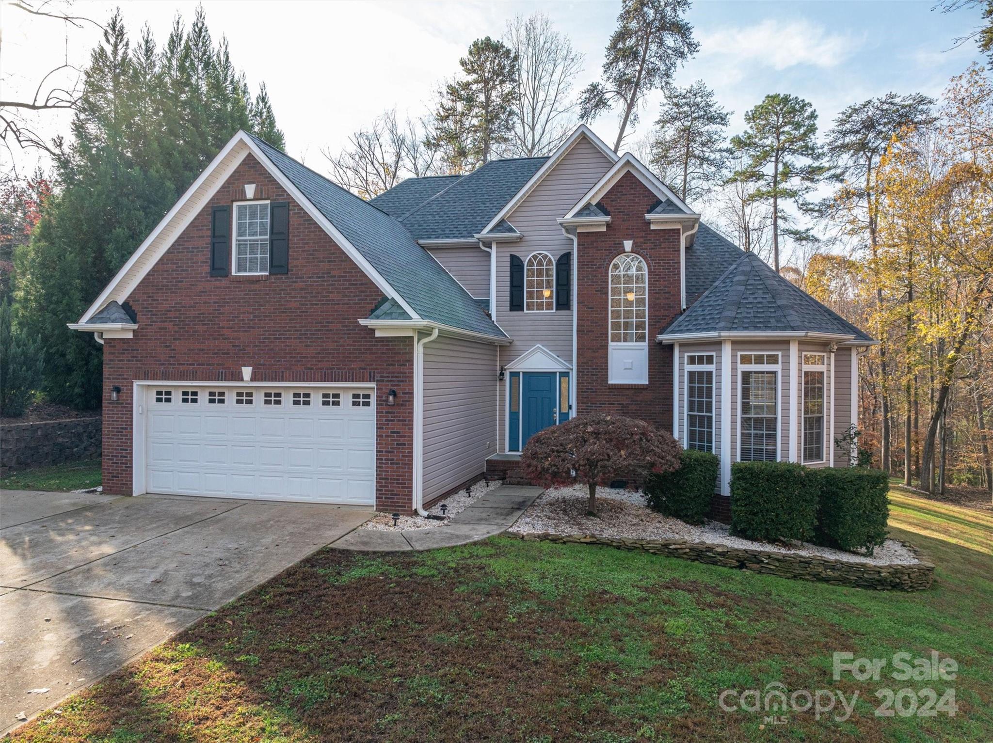 Lauren Woods - Residential