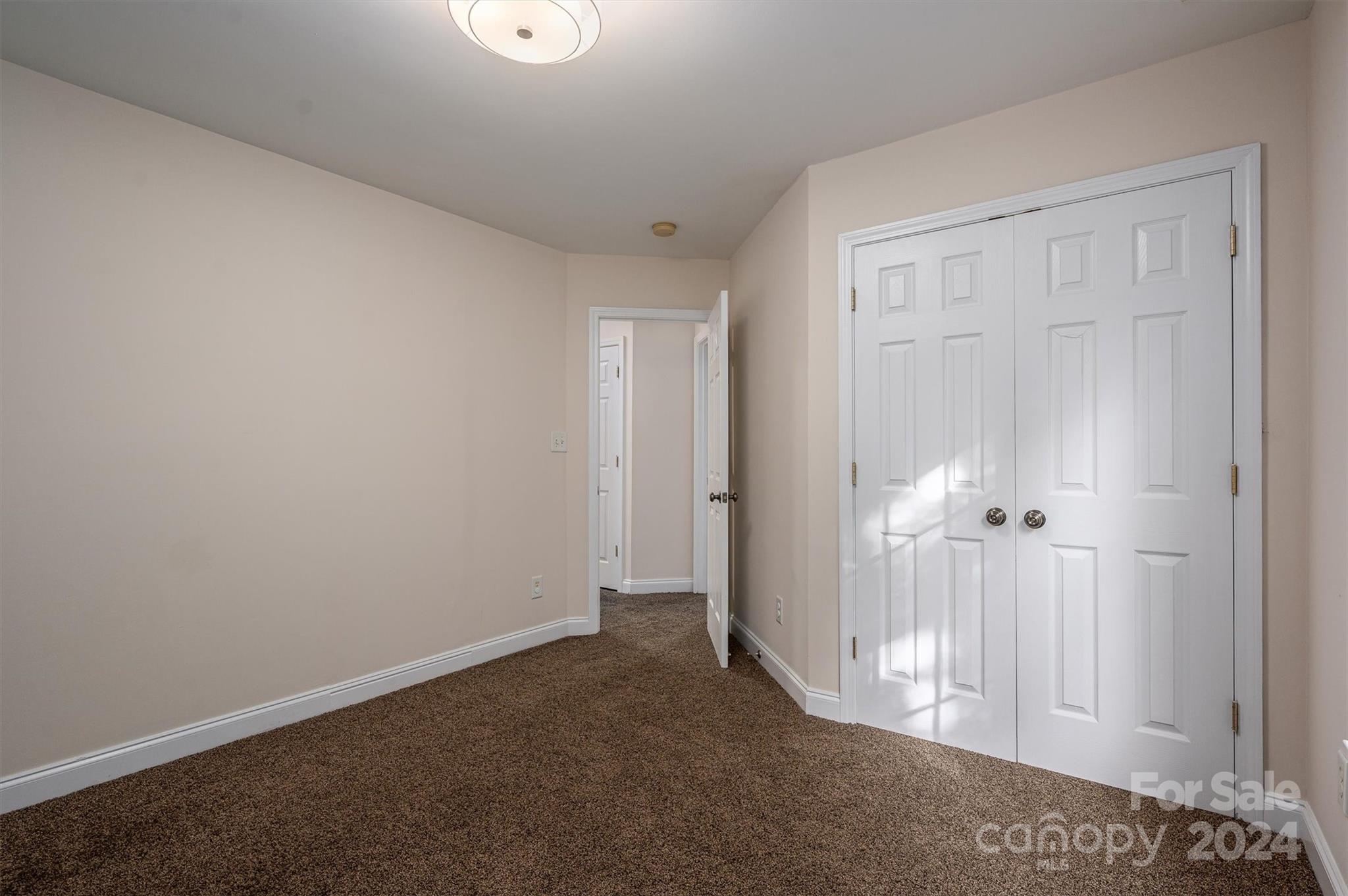 Lauren Woods - Residential