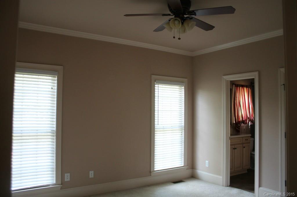 Holland Springs - Residential