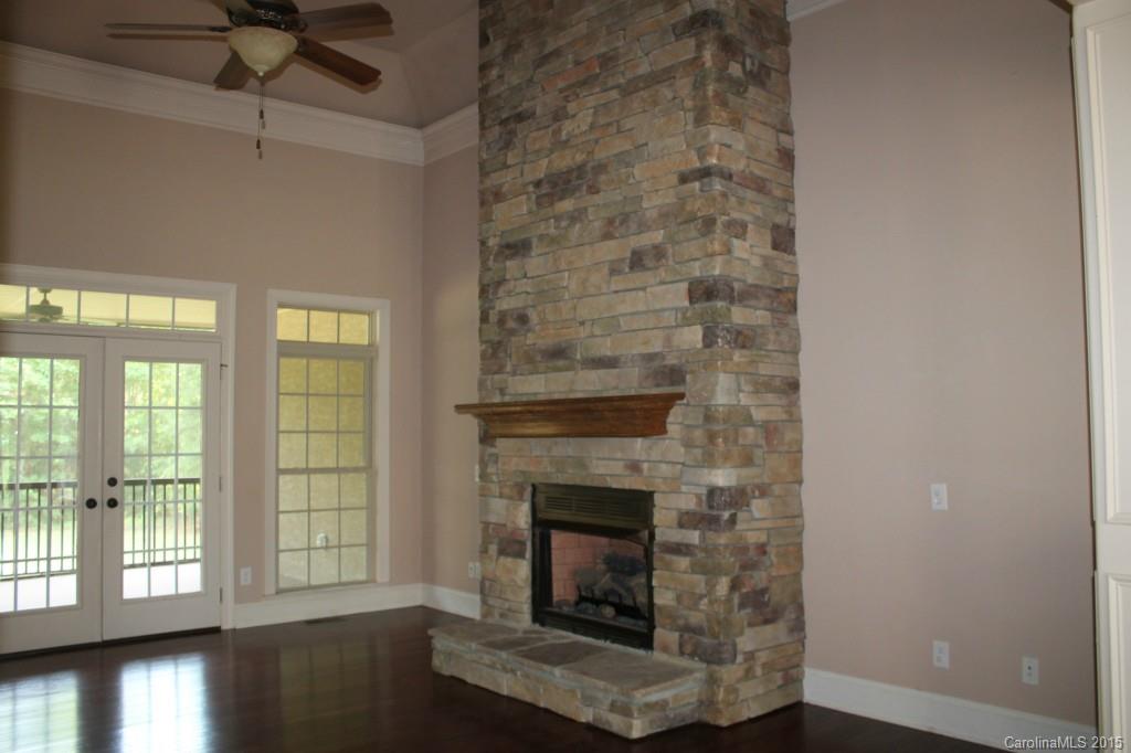 Holland Springs - Residential
