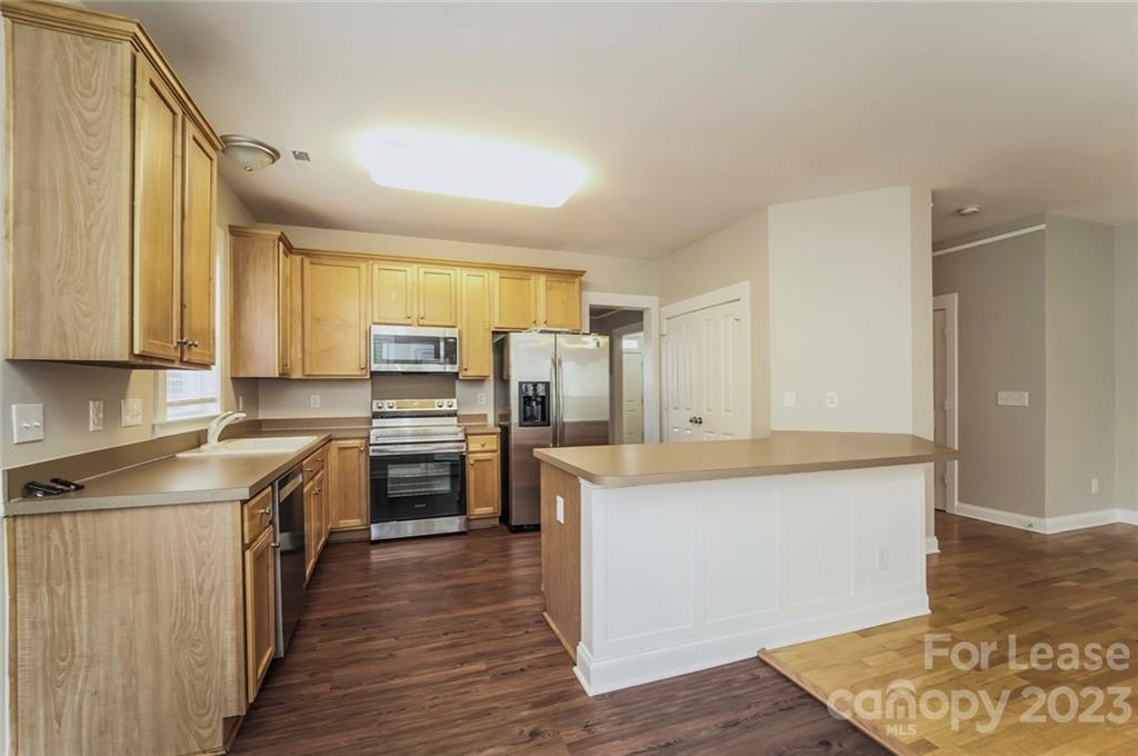 Old Stone Crossing - Residential Lease