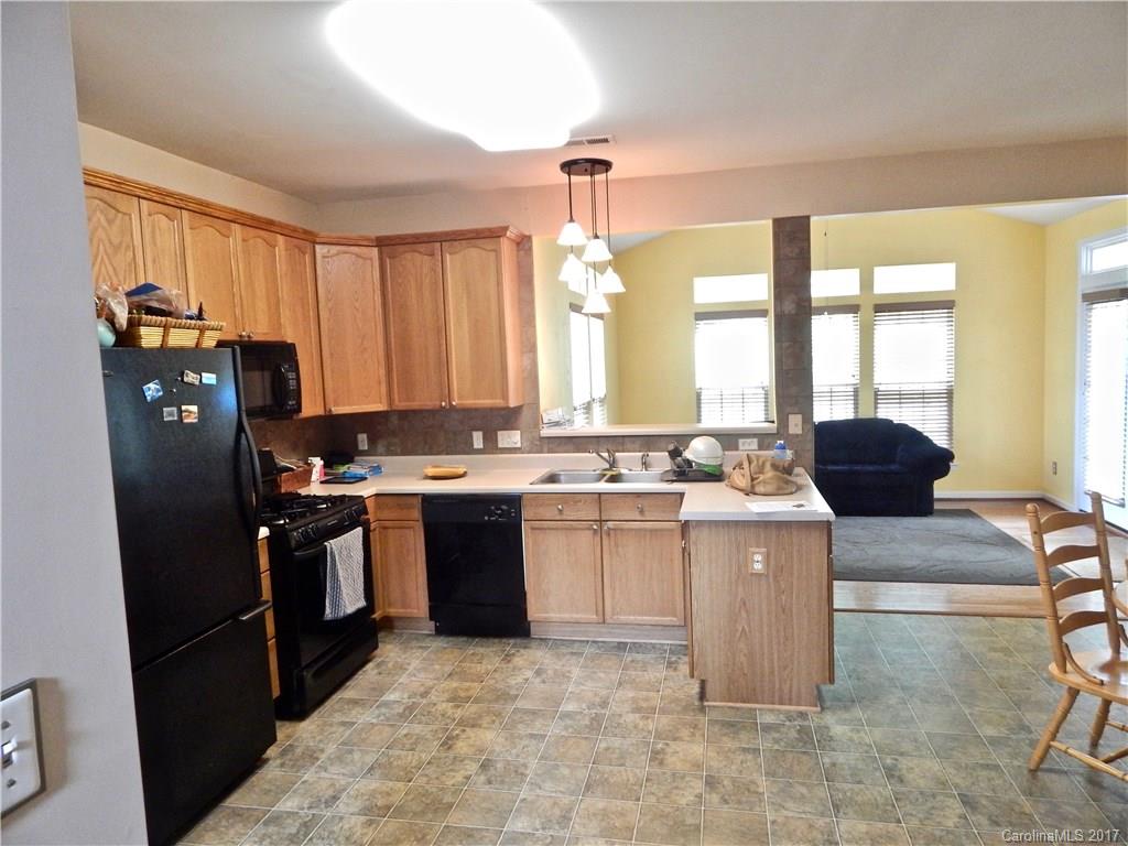 Alexander Ridge - Residential Lease