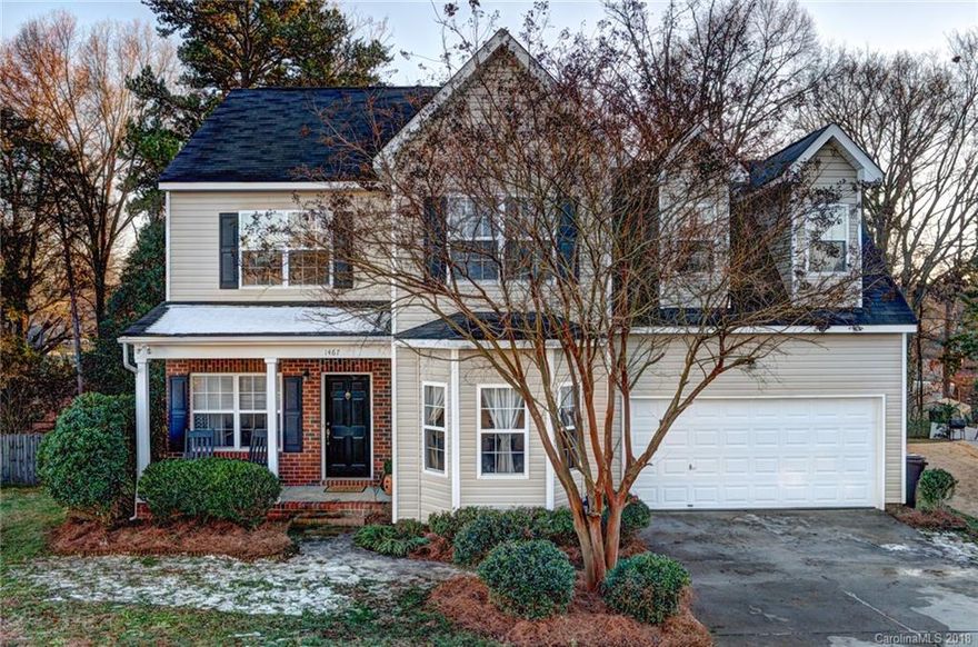 New carpet! New decking!  Bright, Open floor plan with sizable living room with fireplace, formal dining room and  spacious bonus room upstairs, fire pit, outside living area. No HOA fees! 
Come on home to 1467 Hollythorn Dr  -This 3 bedroom 2 bath home has just what you are looking for.