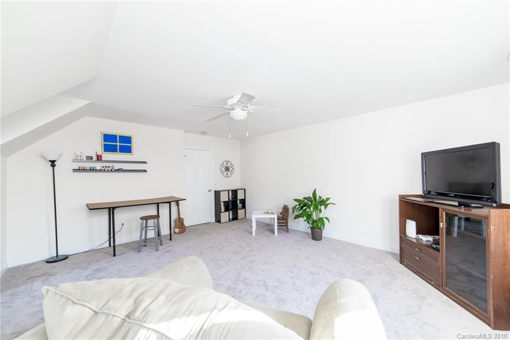 Hollythorn - Residential