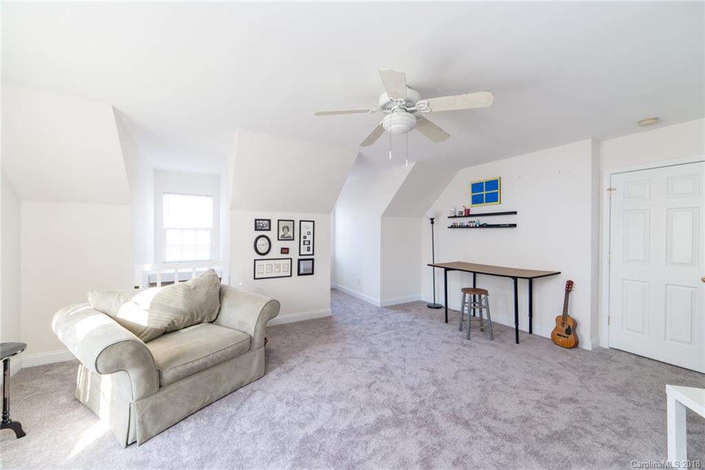 Hollythorn - Residential