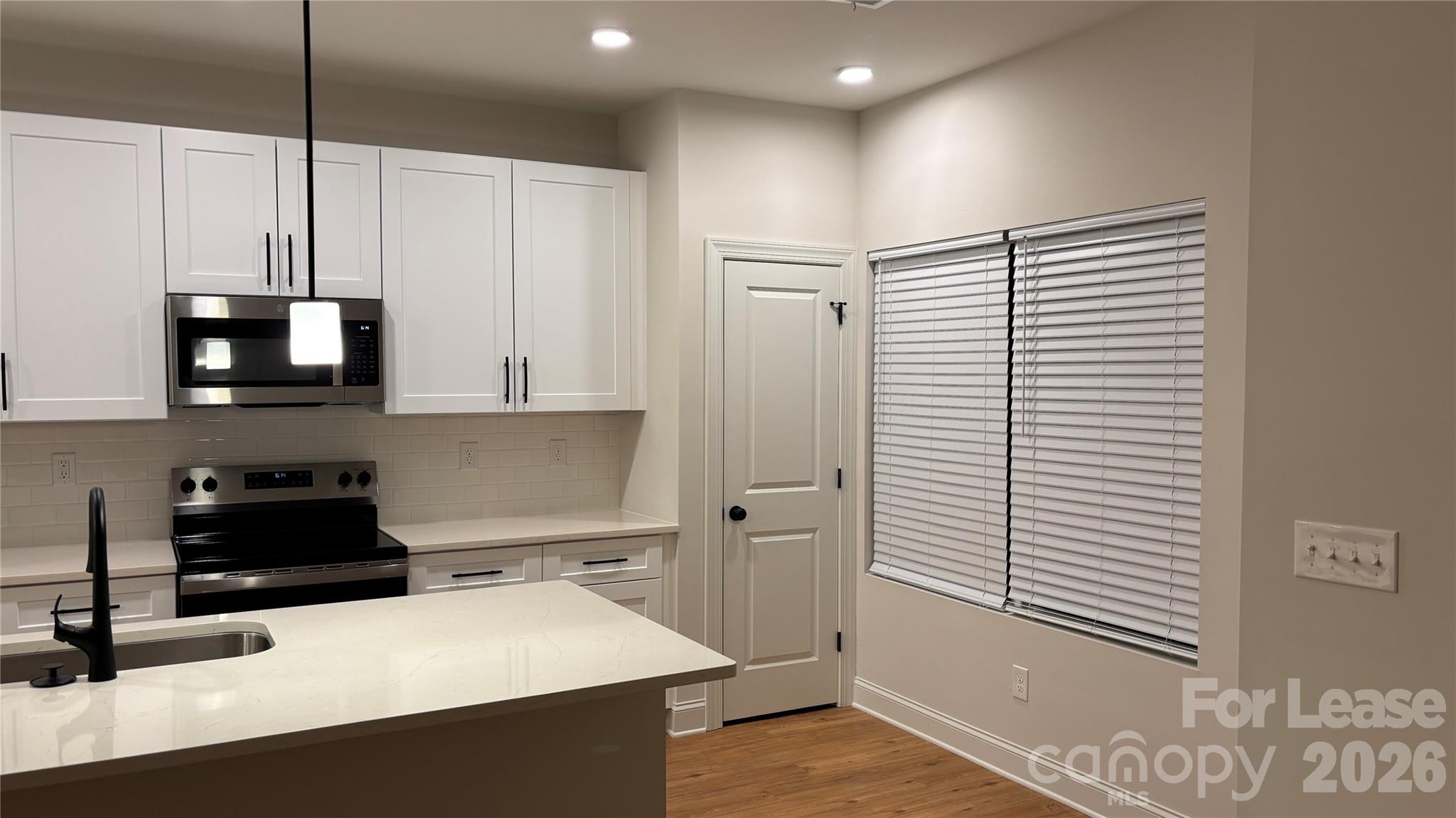 4815 Victoria Avenue