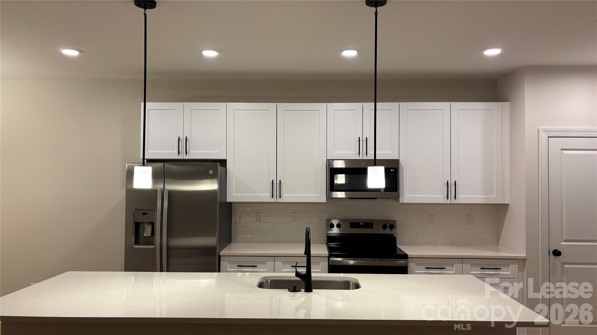 4815 Victoria Avenue