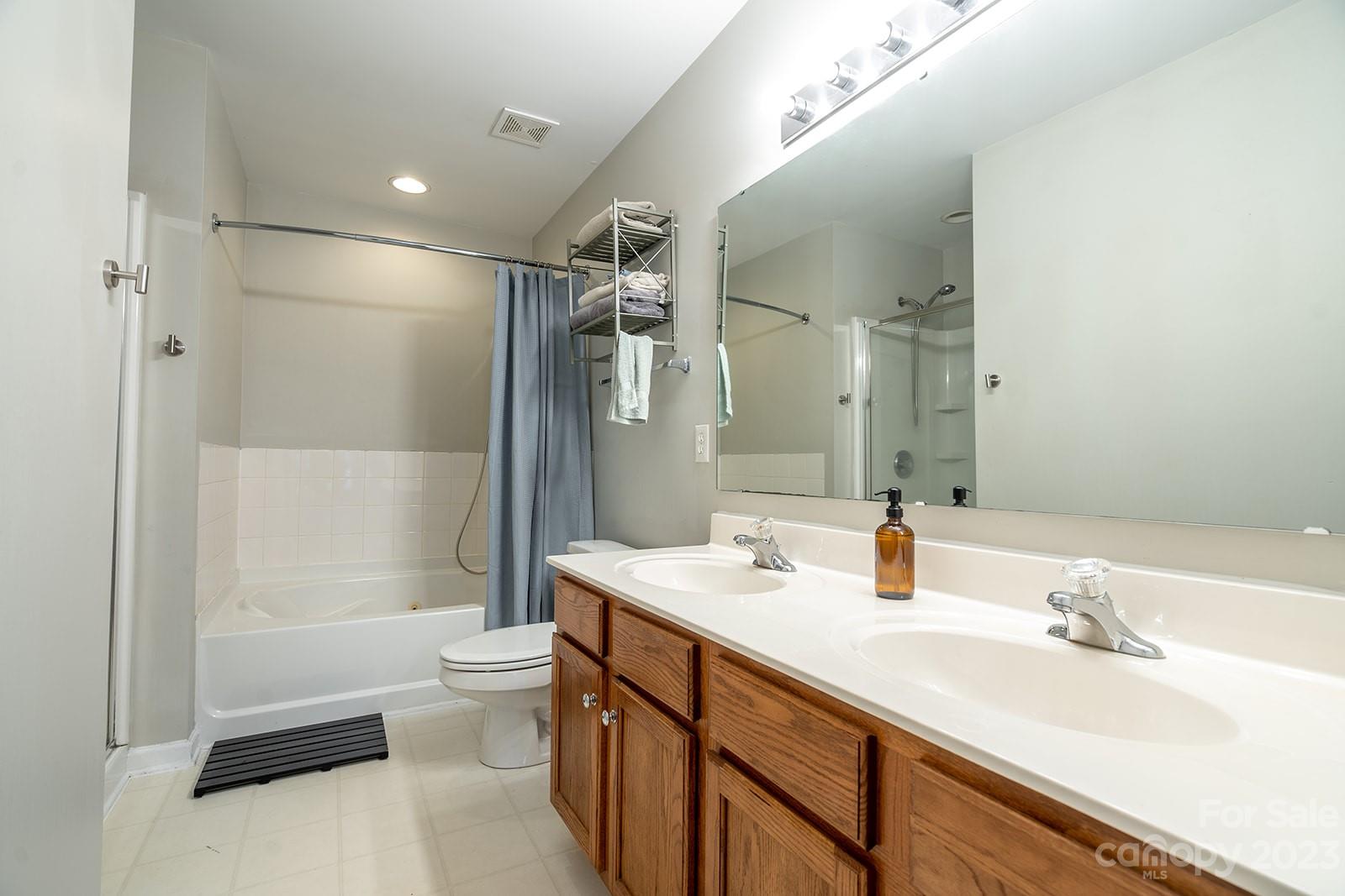 Sandy Pointe - Residential