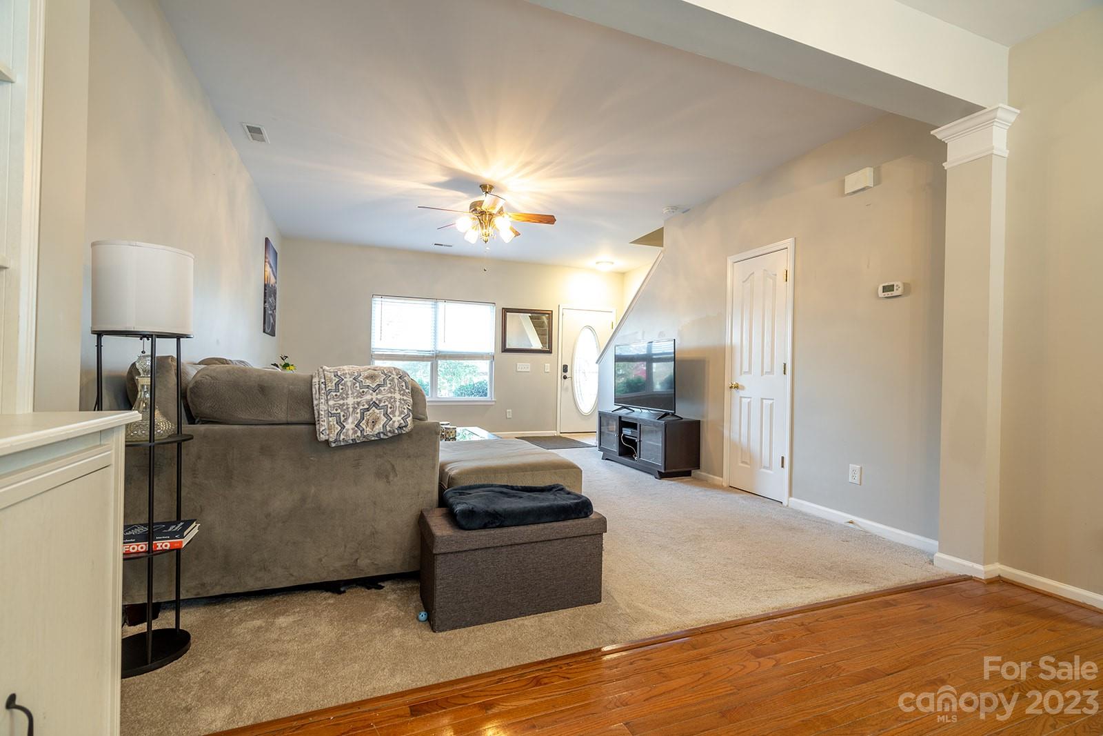 Sandy Pointe - Residential