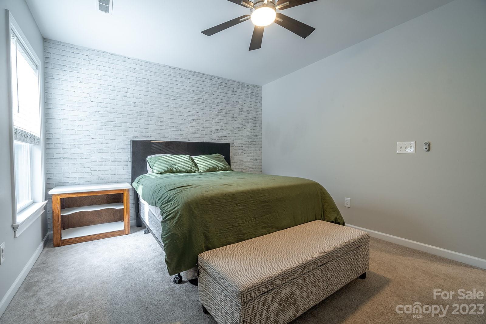 Sandy Pointe - Residential