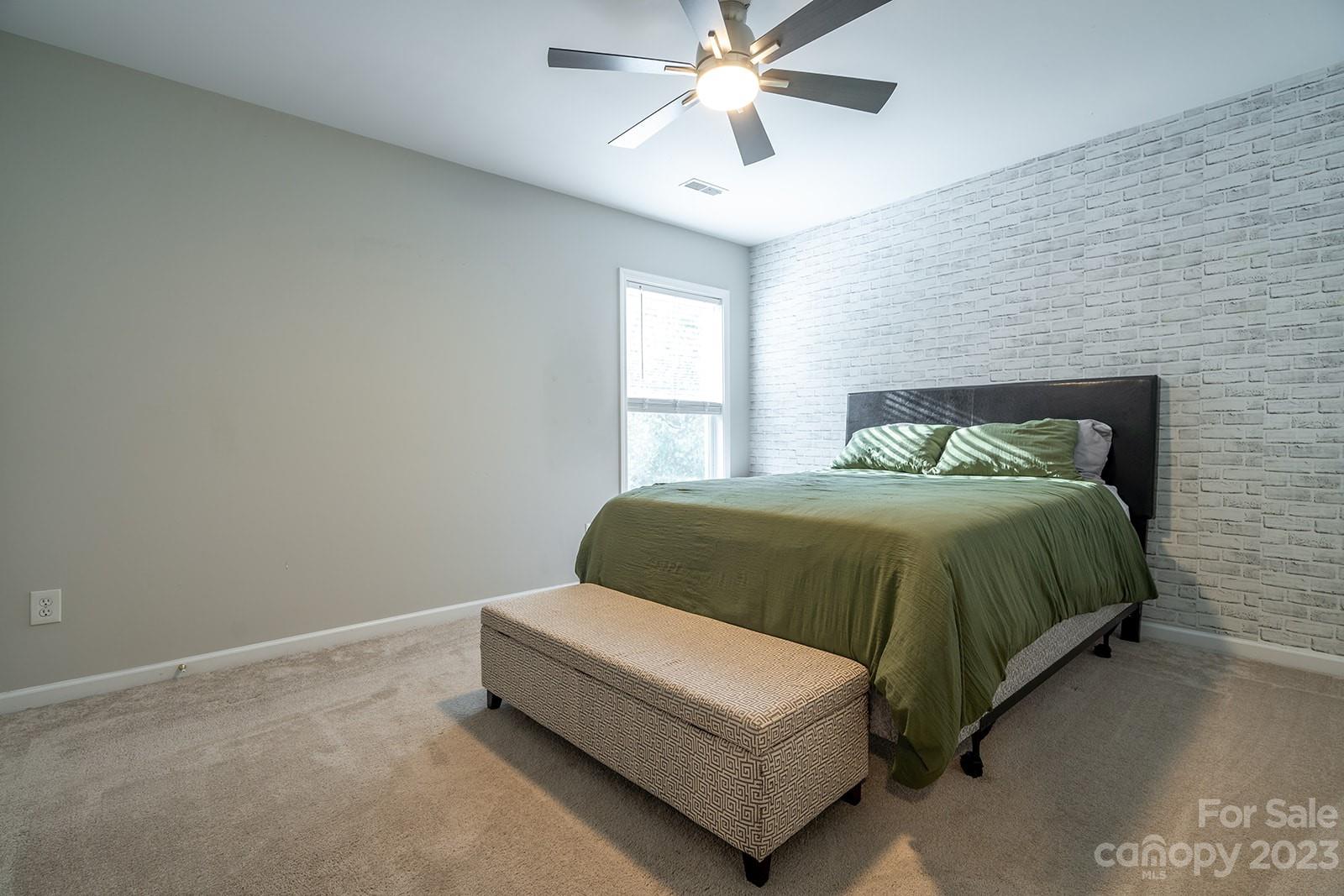 Sandy Pointe - Residential