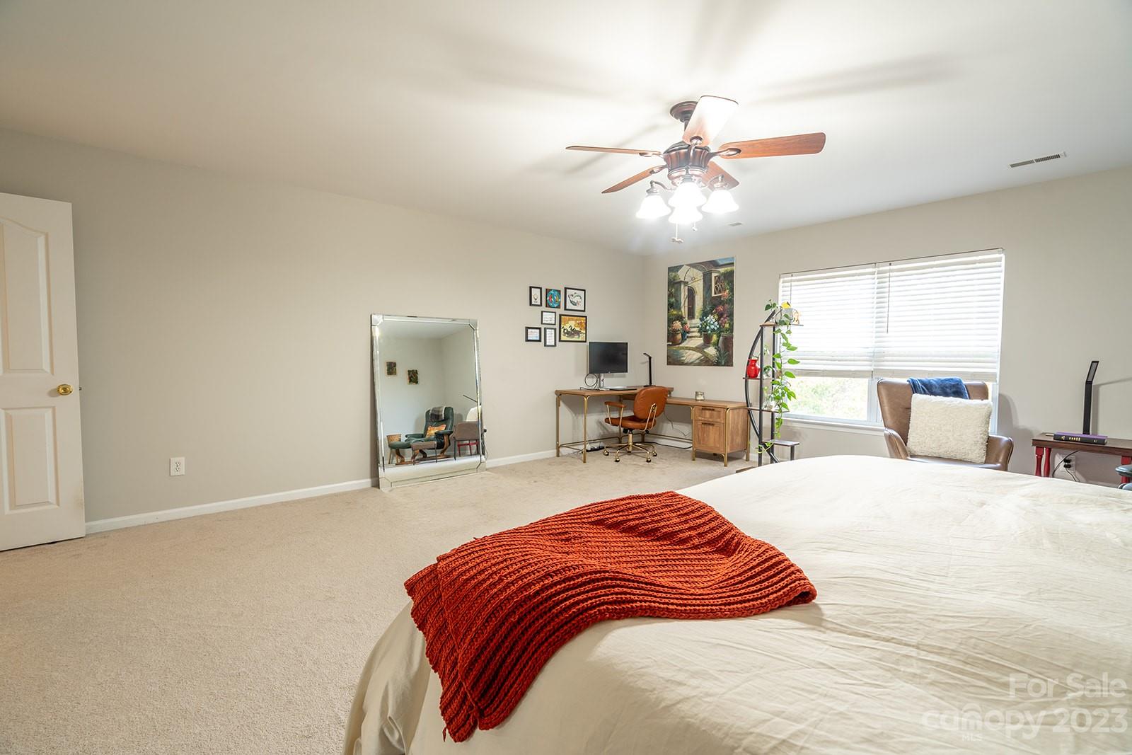 Sandy Pointe - Residential