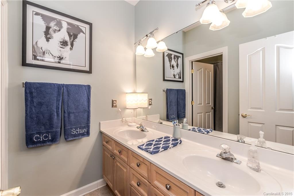 Hunter Oaks - Residential