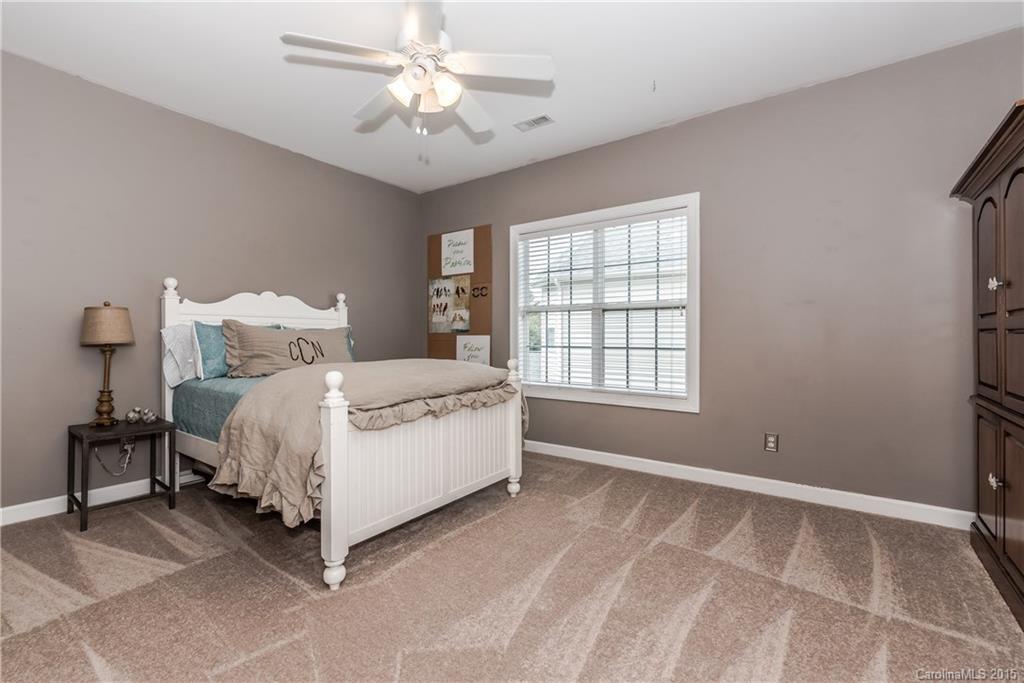 Hunter Oaks - Residential